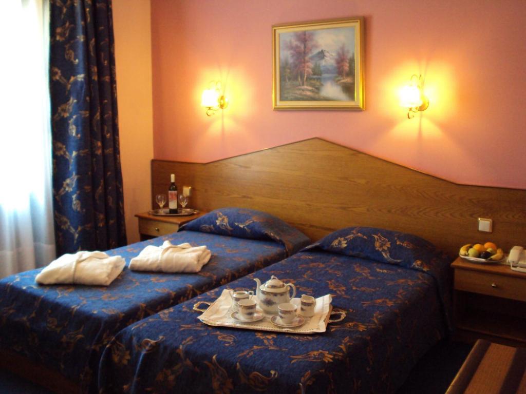 Astoria Hotel Traditional Комотіні Номер фото